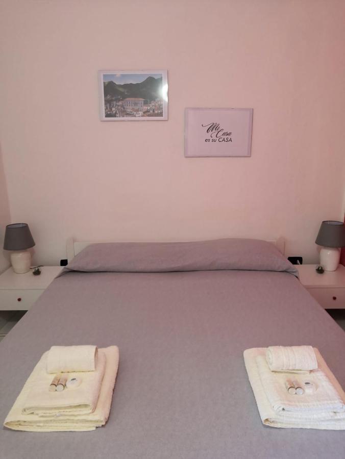 Monolocale Nel Centro Storico Bed & Breakfast Aieta Exterior photo